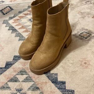 Steve Madden Tan Ankle Boots